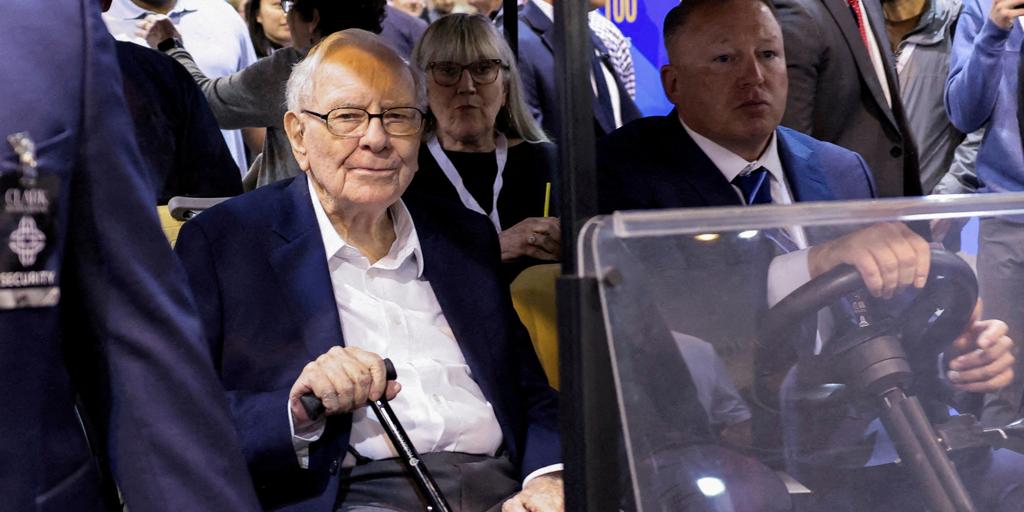 Warren Buffett da la sorpresa al anunciar que se retirará de Berkshire Hathaway a finales de año