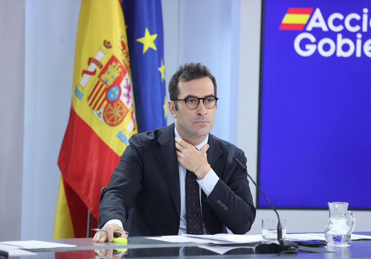 El Gobierno lanza la consulta sobre la opa de BBVA: pide argumentos y propuestas para proteger el «interés general»