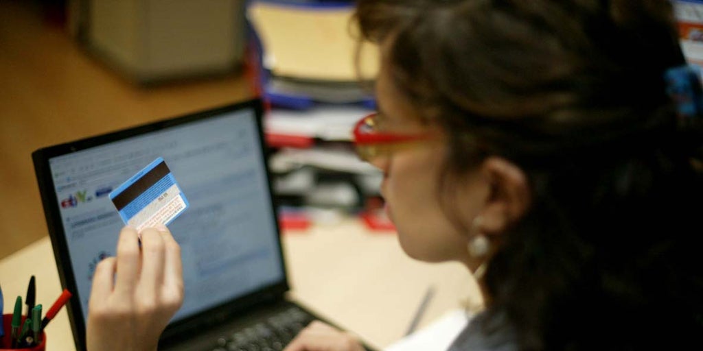 Consumo obligará a las empresas a incluir los gastos de gestión en el precio final