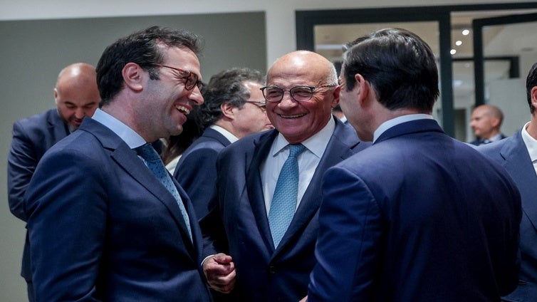 Acaba la consulta pública del Gobierno sobre la opa a Sabadell sin la participación de BBVA