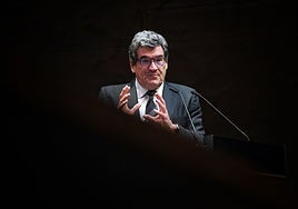 Escrivá se alió con los sindicatos para trasladar servicios y plantilla a Barcelona