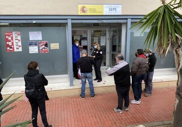 Una Administración atenazada por el pago del paro que no llega al control de las prestaciones