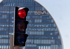 BBVA planta cara al Gobierno sobre la opa al Sabadell: «La unión es positiva para el interés general»