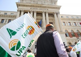 La UE busca un acuerdo para seguir importando cereal de Ucrania pese al enfado de los agricultores