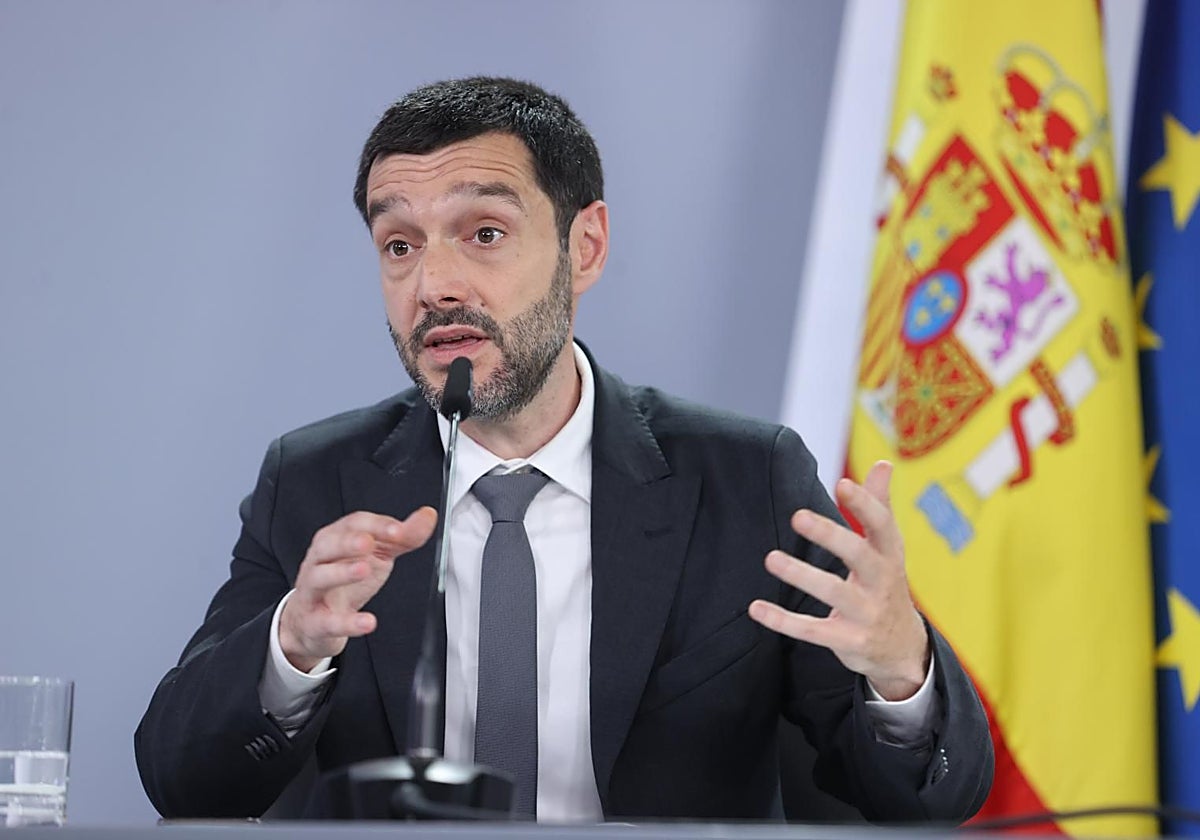 El ministro Pablo Bustinduy