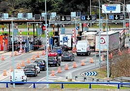 Las grandes constructoras proponen un peaje de tres céntimos por kilómetro para financiar un déficit inversor de 11.500 millones de euros en carreteras