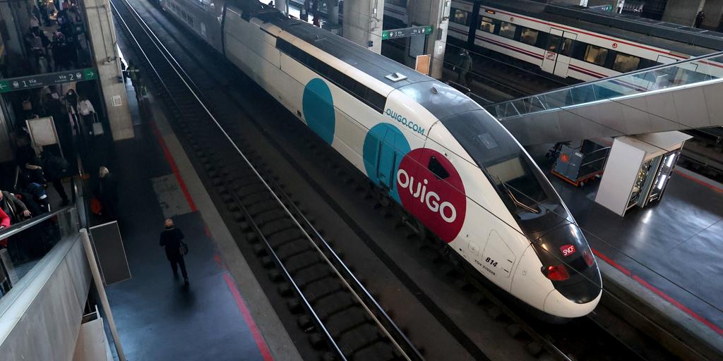 Üç başarısız ouigo tren, çeşitli yollarda saat gecikmelerine neden olmak için tekrar gecikmelere neden olur