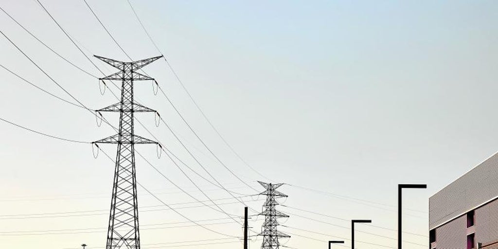 Podemos deja en el aire la ley antiapagones pese a la unidad que muestran las eléctricas