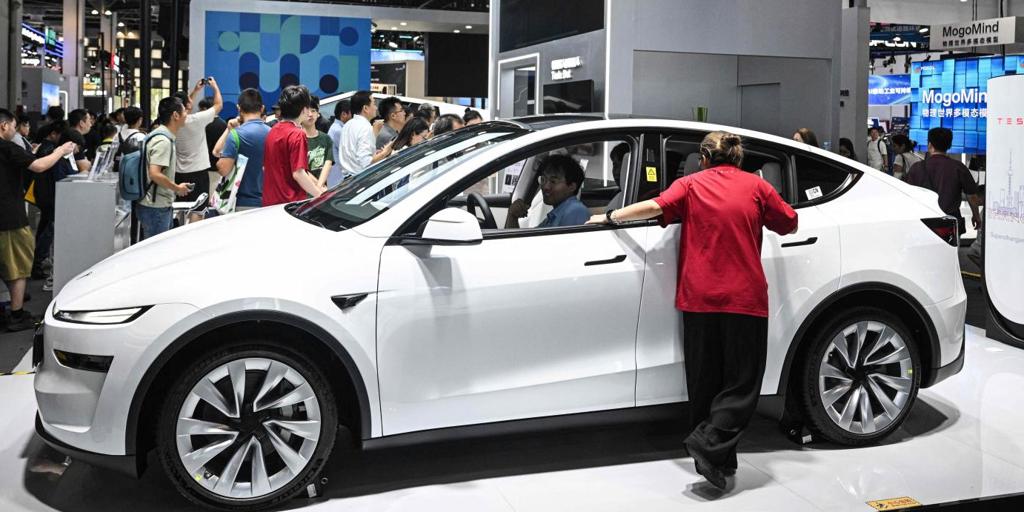Tesla ve Samsung, 16.500 milyon dolarlık cips satışı için stratejik bir ittifakı mühürlemek