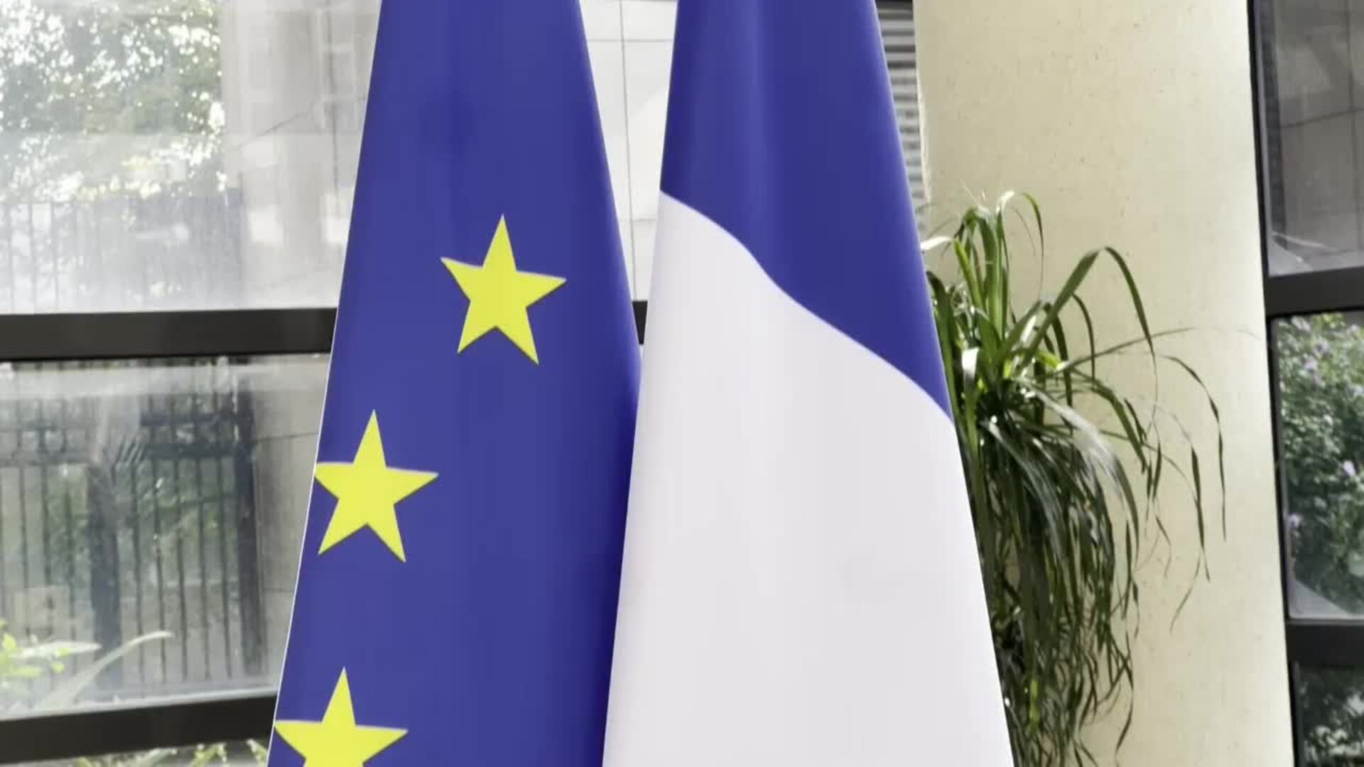 El ministro de Finanzas francés aborda con agentes económicos el acuerdo arancelario entre la UE y EE.UU
