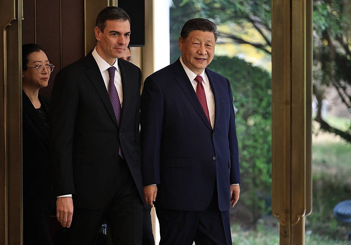El presidente Pedro Sánchez con el presidente chino, Xi Jinpin
