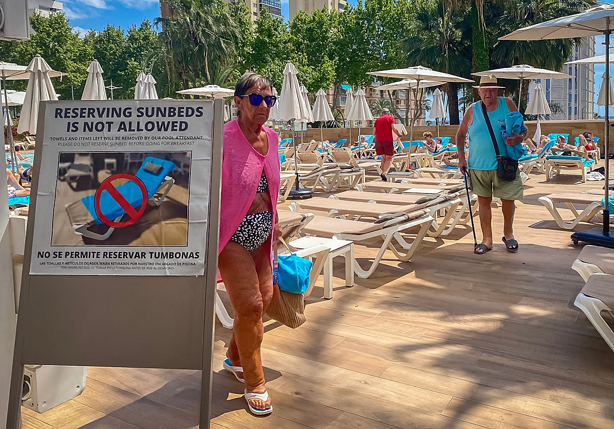 La piscina de un hotel en Benidorm