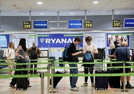 La guerra sin cuartel entre Ryanair y Aena por las tarifas aeroportuarias