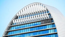 El BBVA contempla adquirir solo el 30% del Sabadell, pero estaría obligado a lanzar otra opa