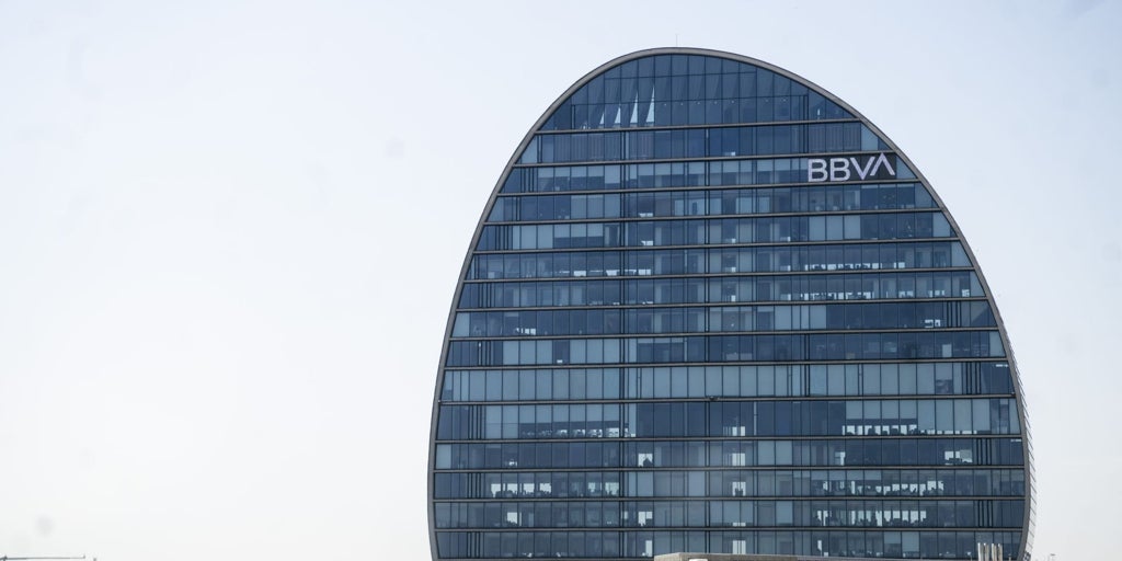 La CNMV autoriza la opa de BBVA sobre el Sabadell sin una mejora de la oferta