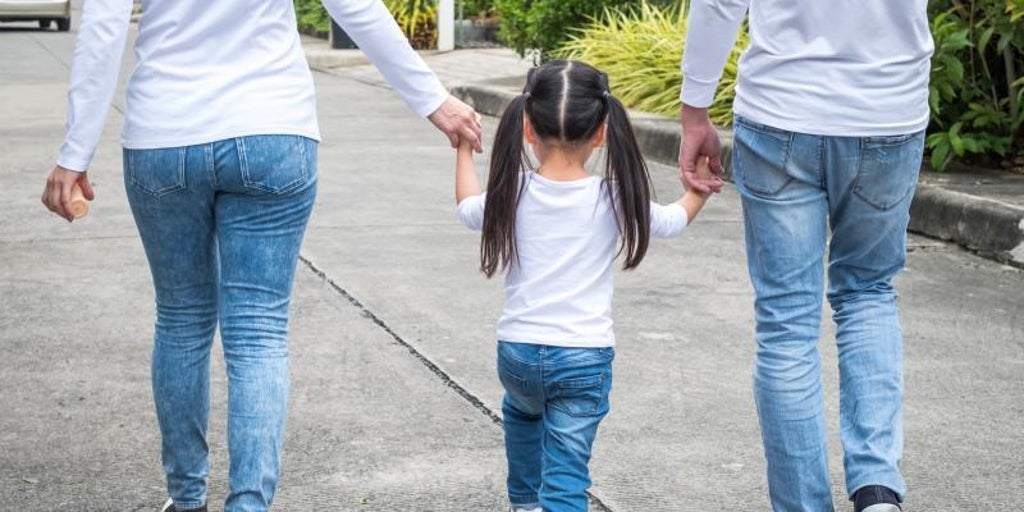 Preguntas y respuestas sobre los nuevos permisos de paternidad: ¿cuándo entran en vigor?, ¿cuánto durarán ahora?, ¿tributarán a Hacienda?