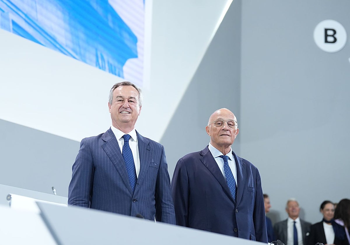 El consejero delegado del Sabadell (i), César González-Bueno, y el presidente, Josep Oliu