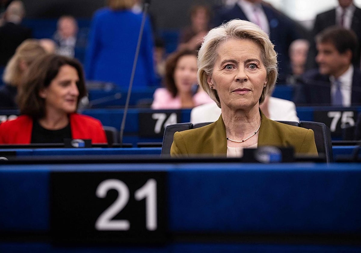 Ursula von der Leyen comparece ayer en el Parlamento Europeo