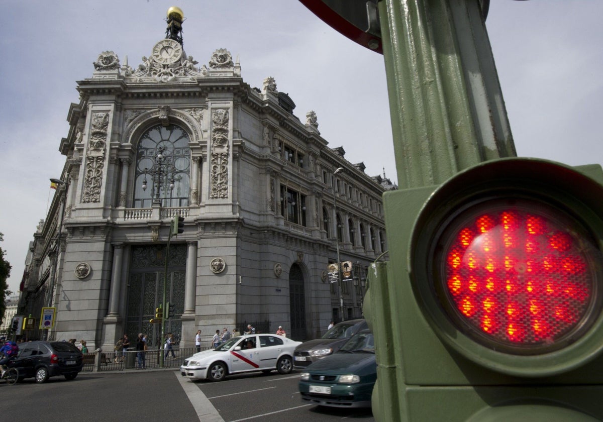 El Banco de España avisa de una desaceleración salarial a pesar del crecimiento de la economía