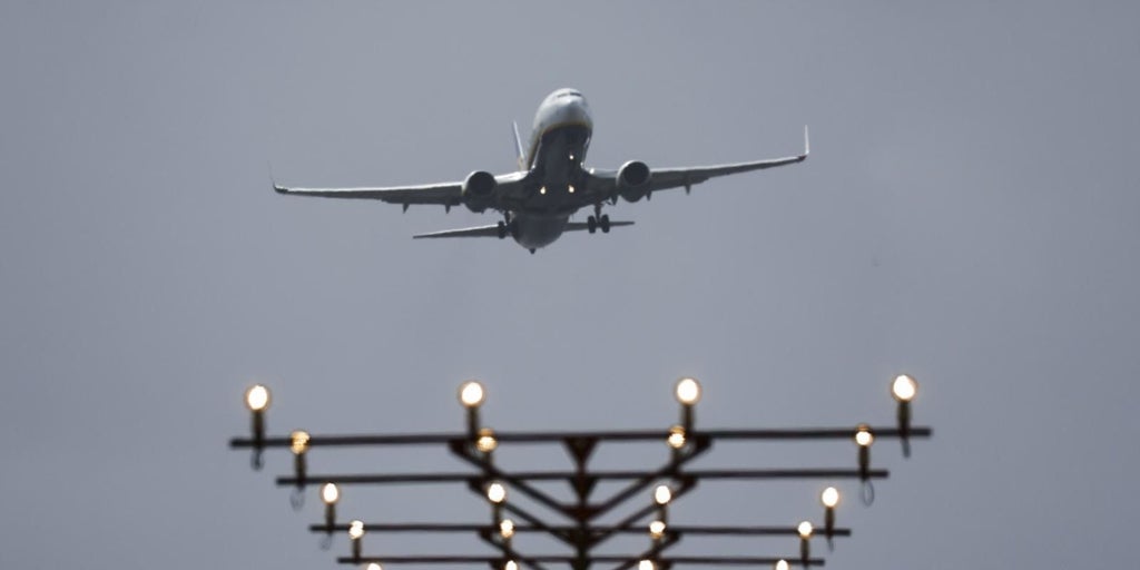 Aena destina 6.000 millones a ampliar los aeropuertos: 500.000 m2 'extra' en Barajas, 100.000 en Alicante y 109.000 en Málaga