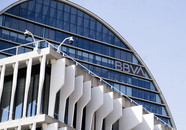 El Gobierno entrega al Supremo toda la documentación de la opa tras admitir a trámite el recurso de BBVA
