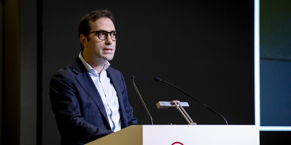 Moody's y Fitch se unen a S&P y también mejoran la nota a España por la «fortaleza de su economía»