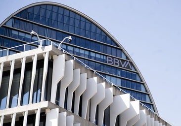 BBVA anuncia un dividendo a cuenta récord que también cobrarían los accionistas del Sabadell que acepten la opa