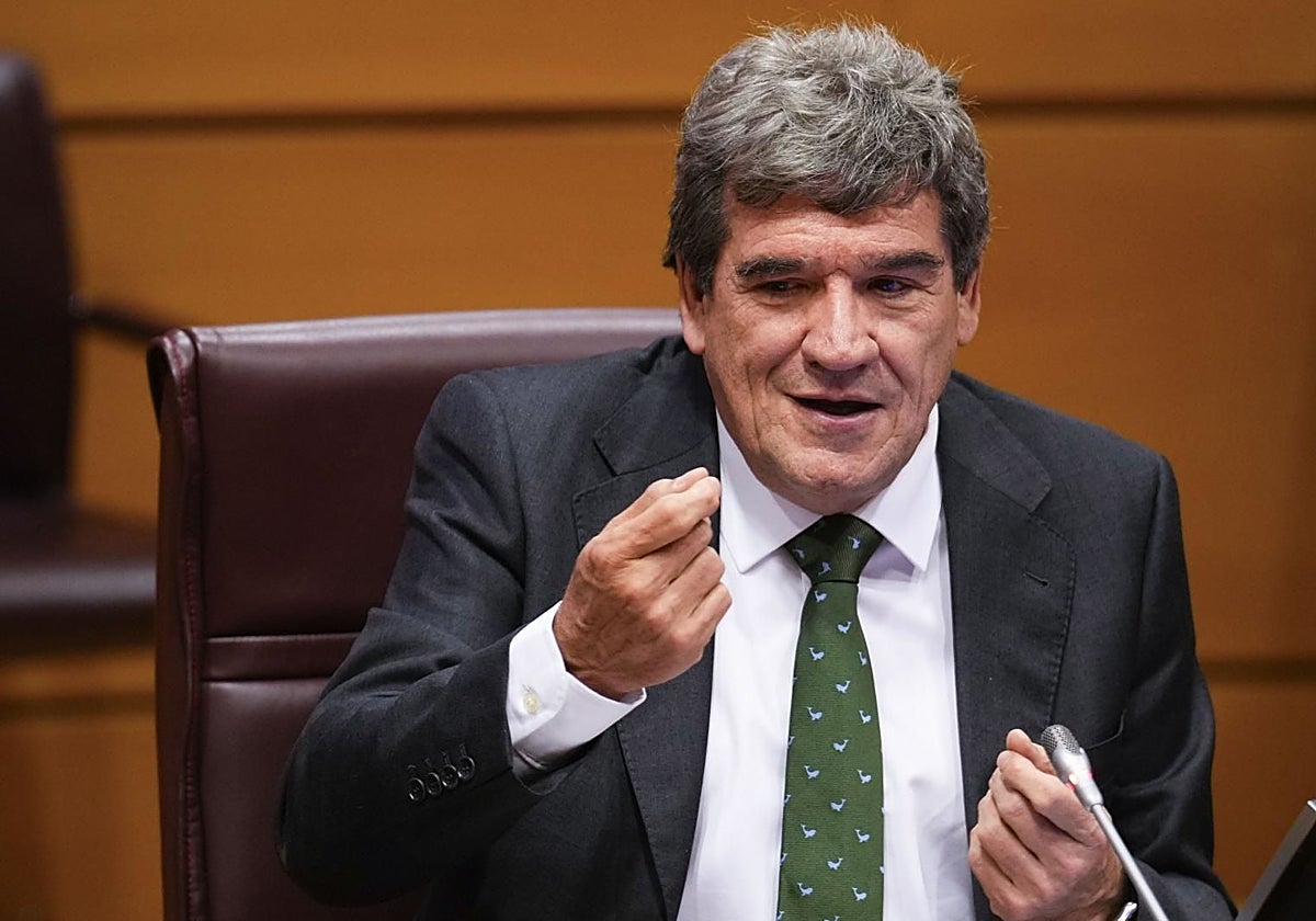 El gobernador del Banco de España, José Luis Escrivá, durante su intervención en el Senado