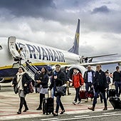 Ryanair gana 2.540 millones en su primer semestre, un 42% más