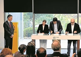 Autonomías y municipios ven difícil poder abonar a sus funcionarios la subida salarial de 2025 antes de que acabe el año