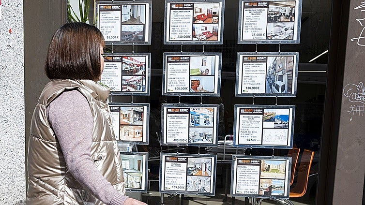 La compraventa de viviendas cae un 3,6% en octubre, con 67.600 operaciones