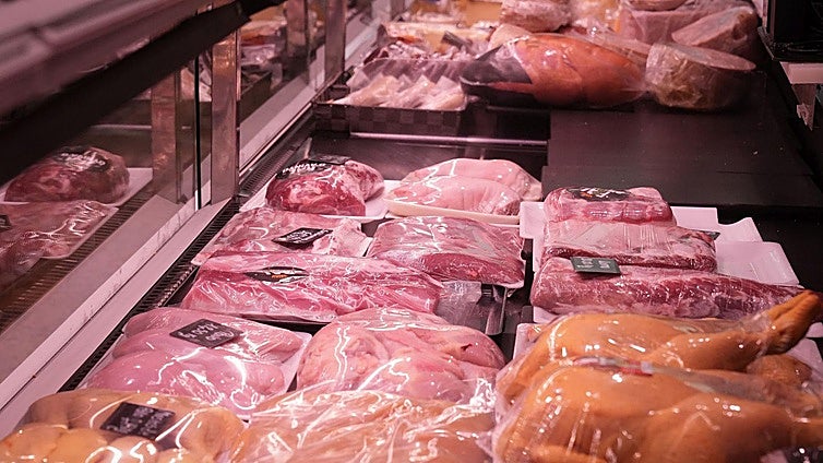 Agricultura desoye a los ganaderos y no sacrificará los cerdos de las granjas dentro del perímetro del brote de peste porcina africana