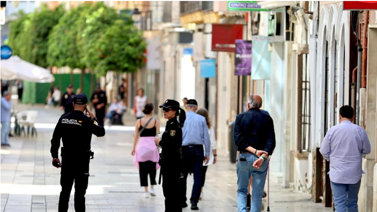 El apagón pasa factura: la hostelería y el comercio de Huelva contabilizan pérdidas