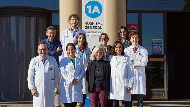 El Hospital Vall d'Hebron usa por primera vez una terapia celular propia contra el cáncer