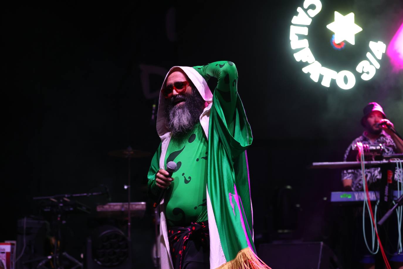 El concierto de Califato ¾ y Tanxugueiras, en imágenes