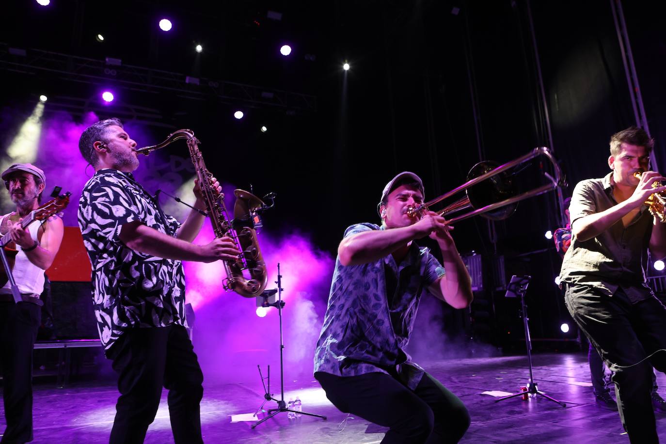 El concierto de La M.O.D.A. y Muchachito Bombo Infierno, en imágenes