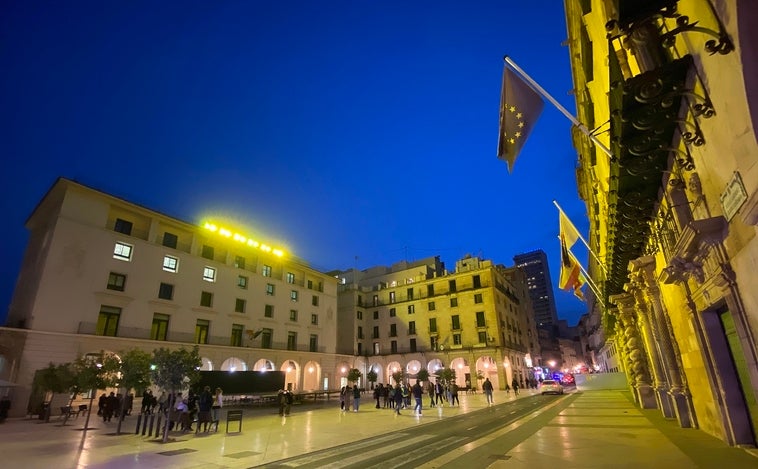 Juzgan en Alicante a un hombre por dejar sin visión en los dos ojos a otro con una bola de billar