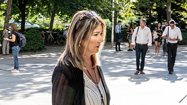 Imagen de Marisol Burón entrando este martes a la Ciudad de la Justicia de Valencia