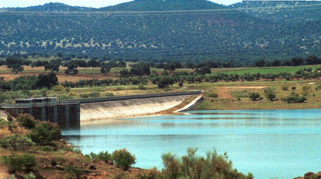 Los ayuntamientos de Córdoba toman las primeras medidas para ahorrar agua