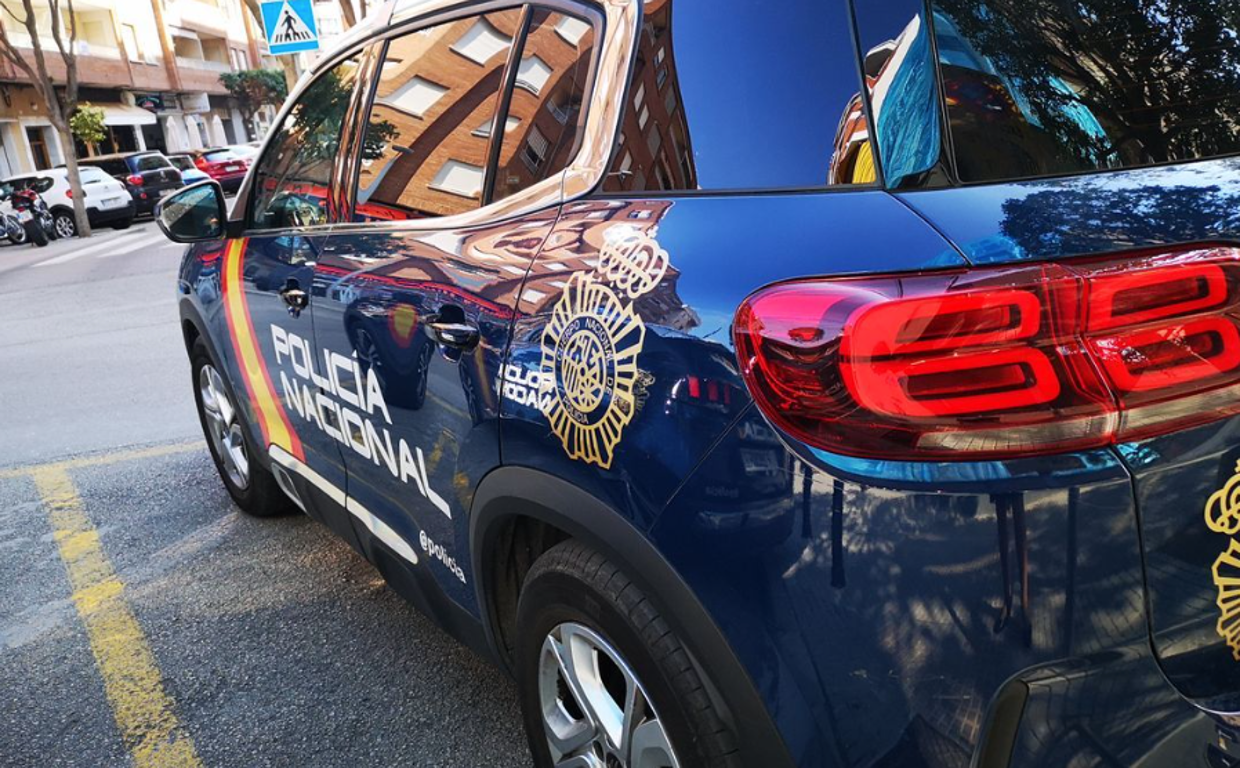 Vehículo oficial de la Policía Nacional en foto de archivo