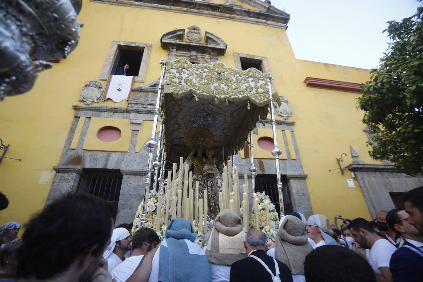 La procesión de la Virgen del Carmen de San Cayetano, en imágenes