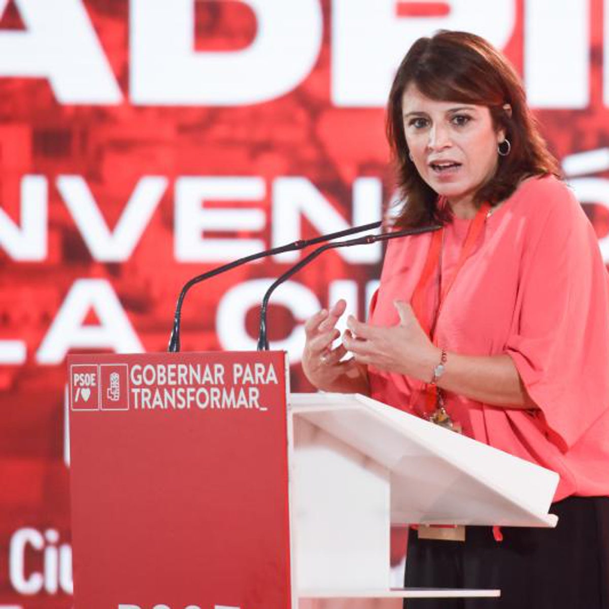 Adriana Lastra dimite como número dos del PSOE en plena guerra con el secretario de organización