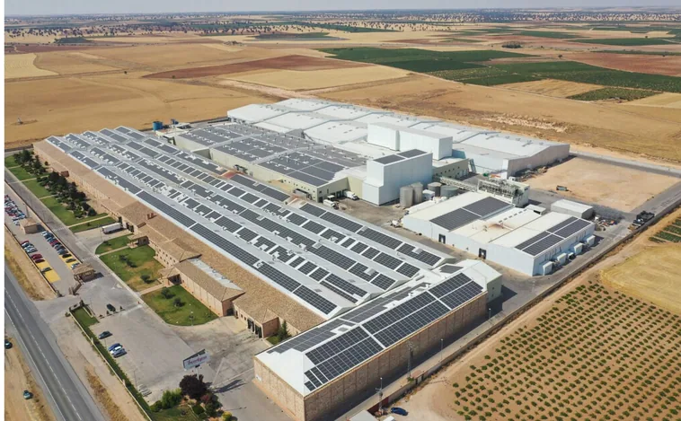Incarlopsa pone en marcha dos nuevas plantas de autoconsumo solar en Corral de Almaguer y Tarancón