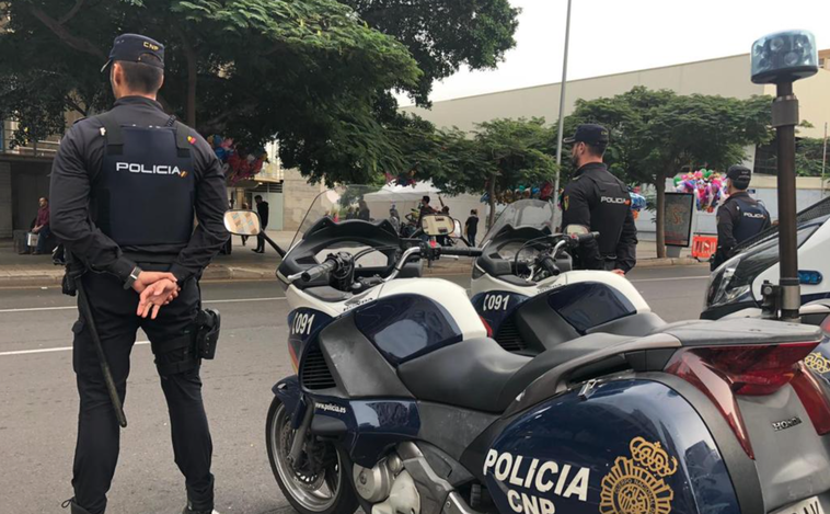 Tres detenidos por atacar con disolvente a un Policía Nacional, le han quemado los ojos