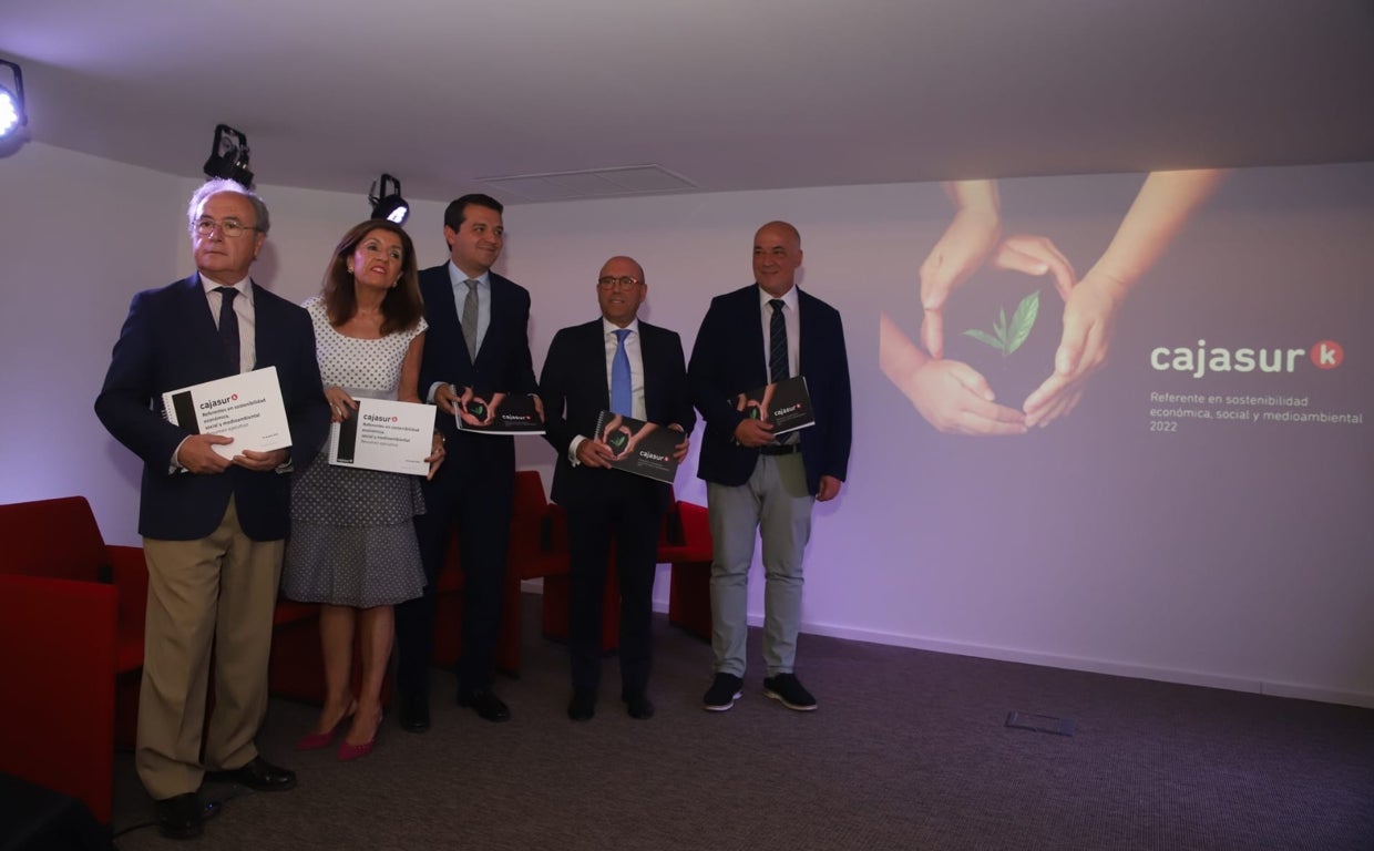 Un momento de la presentación del informe económico