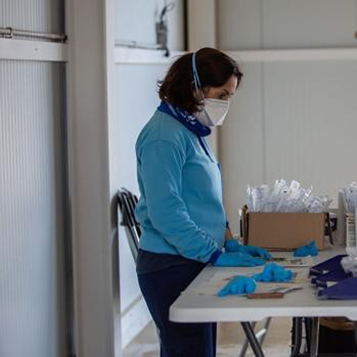 Más de 3.000 sanitarios de Andalucía se contagian de Covid en lo que va de verano