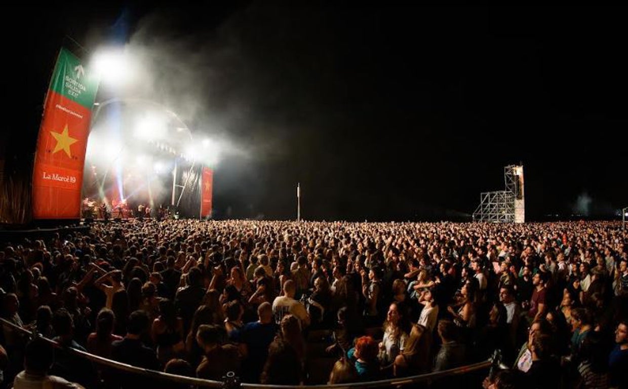 Uno de los conciertos de la Mercè en la Playa del Bogatell, en una imagen de archivo