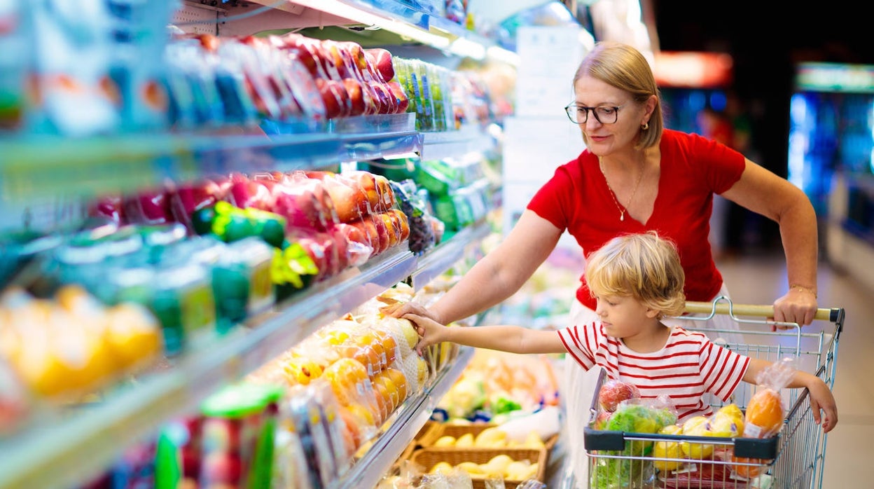 Los diez errores más comunes a la hora de hacer la compra que disparan los precios