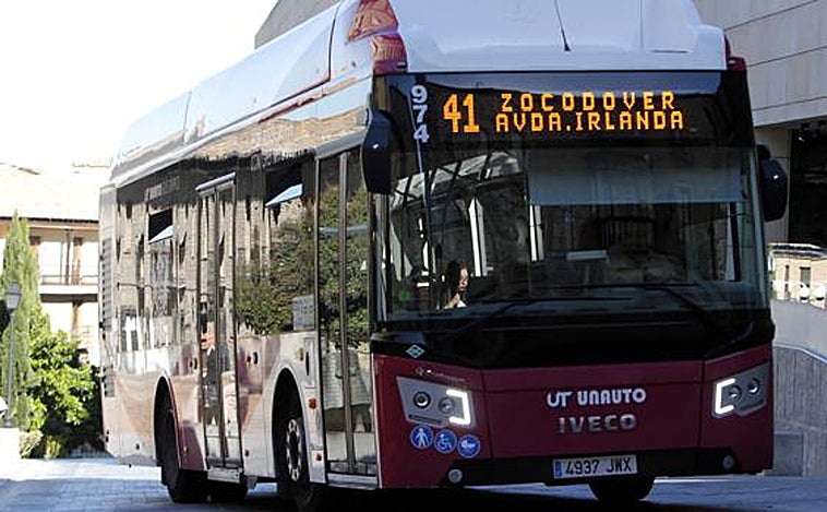 Toledo se suma a la  medida para reducir un 30% los abonos de los autobuses urbanos