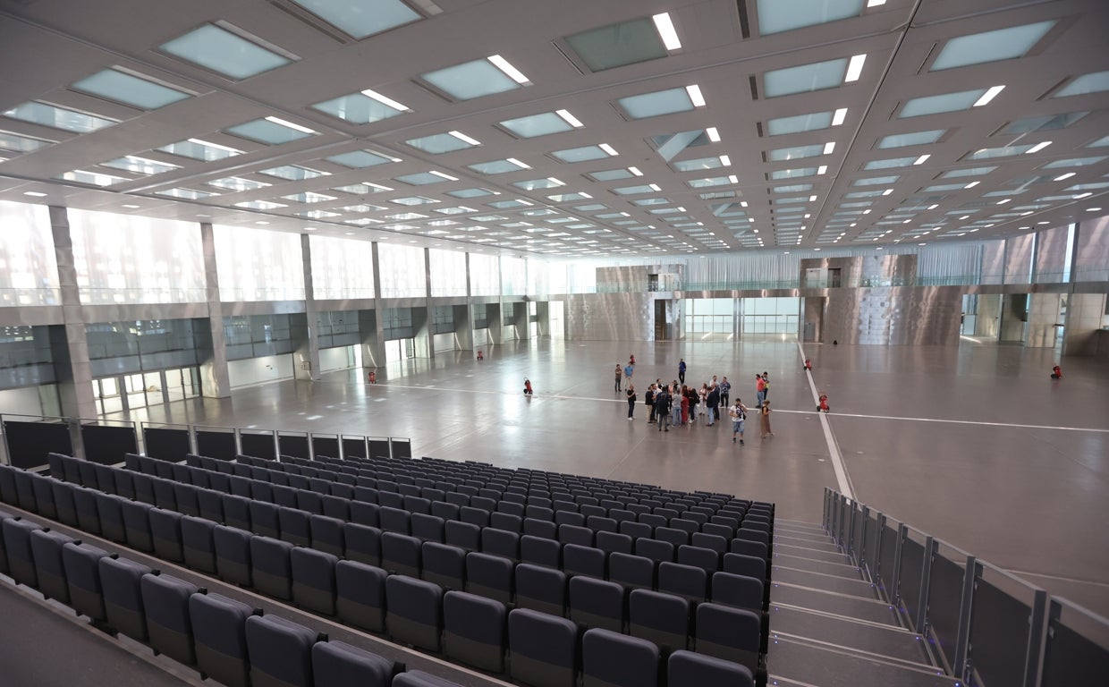 El gobierno cita de urgencia a los grupos para la norma del Centro de Ferias de Córdoba